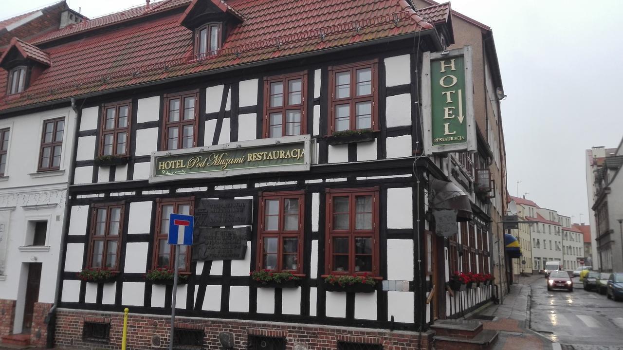 Noclegi Pod Muzami Cammin in Pommern Exterior foto
